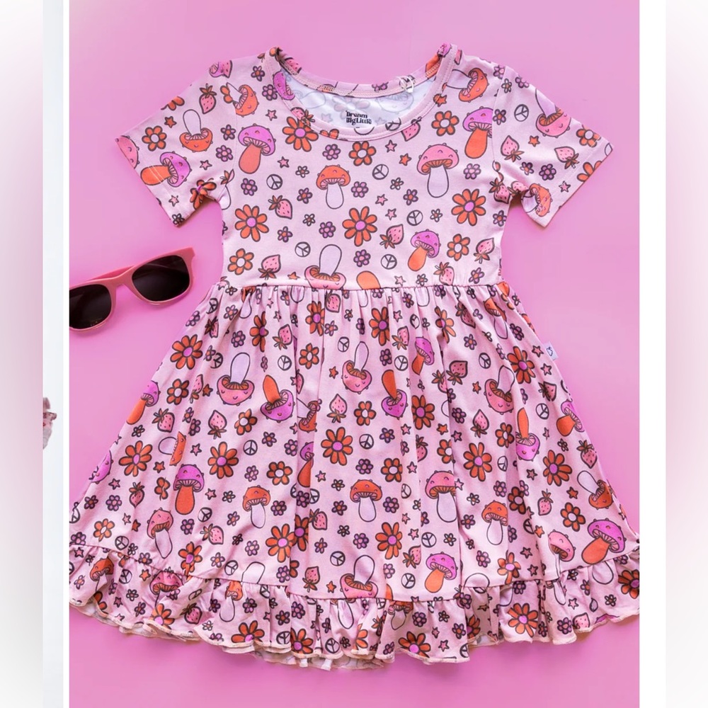 Dream Big Little Co Feelin’ Mushy Dream Bamboo Ruffle Dress & Bows 4T NWT